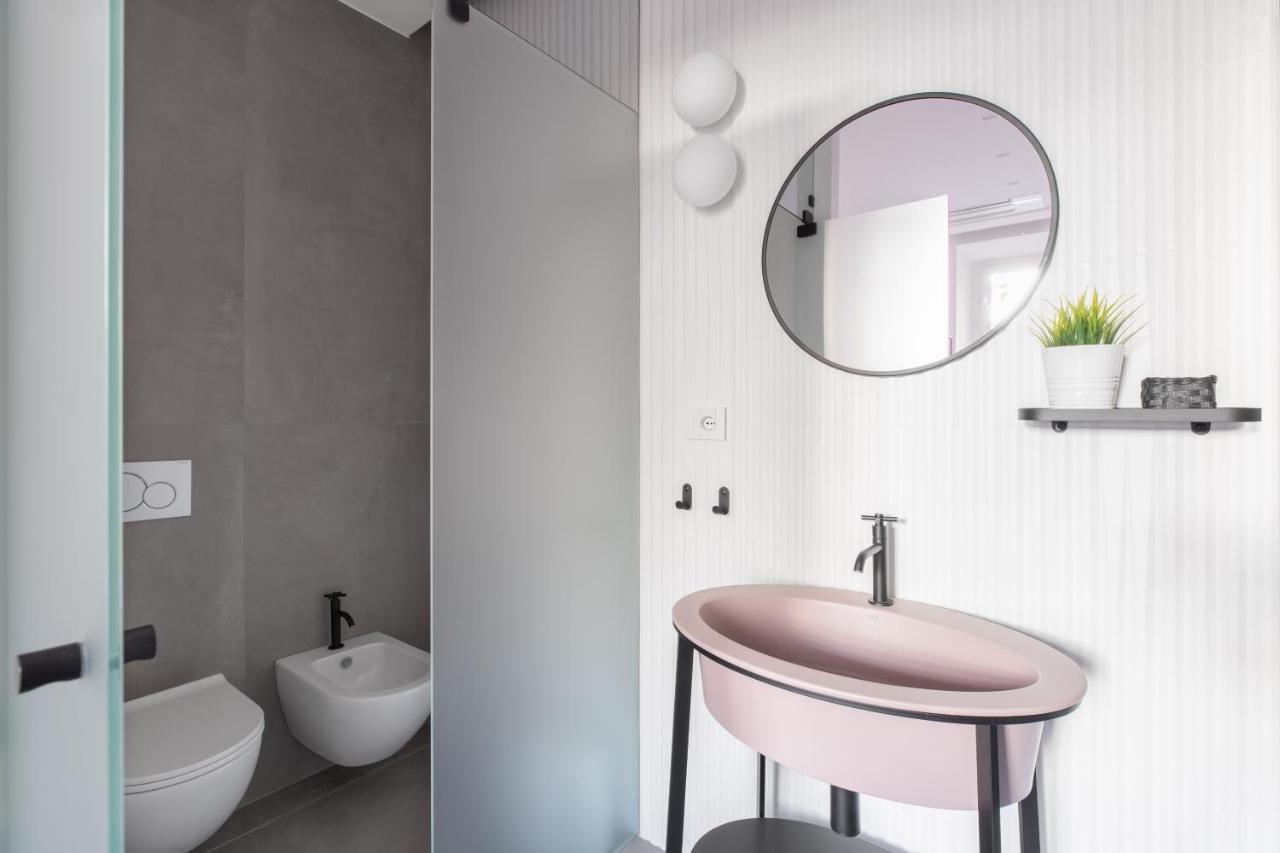 Twin Flowers Apartment In San Giovanni Рим Екстериор снимка