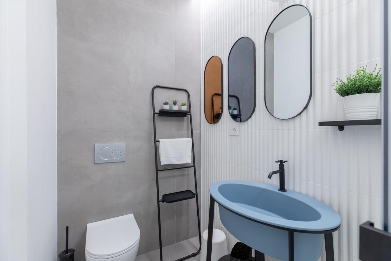 Twin Flowers Apartment In San Giovanni Рим Екстериор снимка